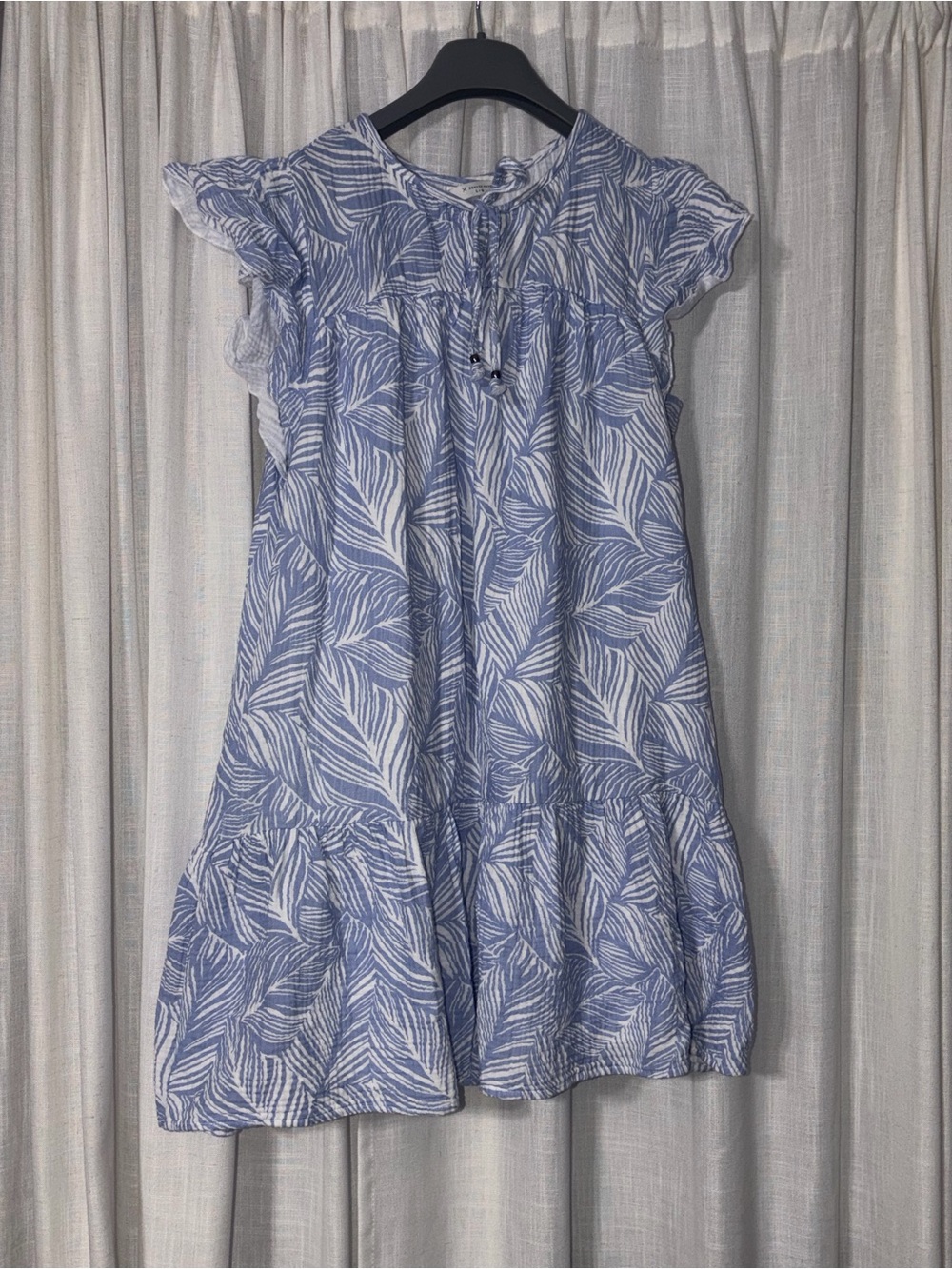 Denver Hayes Blue and White Leaf-Print Casual Dress